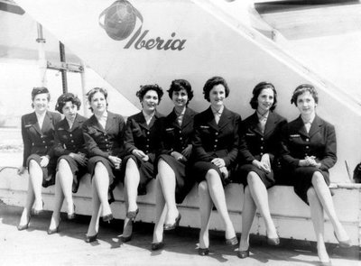 А так выглядели хостес авиакомпании Iberia