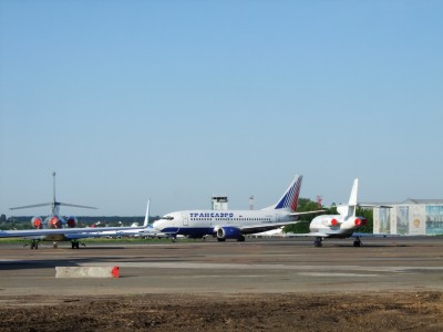 TRANSAERO ,  BOEING  B 737-500(VP-BYN)