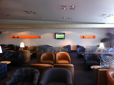 SQ Lounge SYD.JPG
