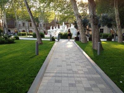 IMG_1216.JPG (379.85 Кіб) Переглянуто 13298 разів Один из городских скверов