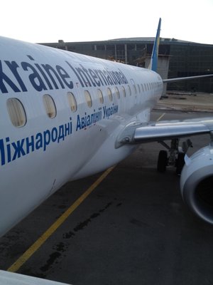 IMG_1257.JPG (178.93 Кіб) Переглянуто 13298 разів Embraer 190