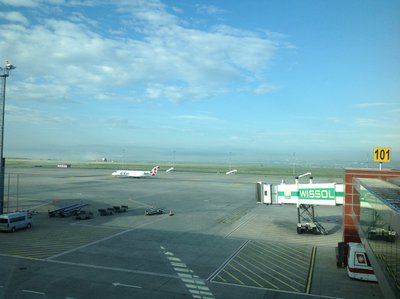 IMG_1942.JPG (1.53 МіБ) Переглянуто 7755 разів Utair Ukraine рулит на взлёт