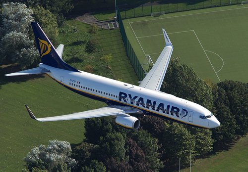  Boeing 737-800 Ryanair 