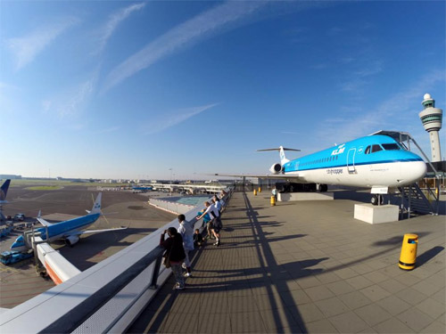  KLM      , 