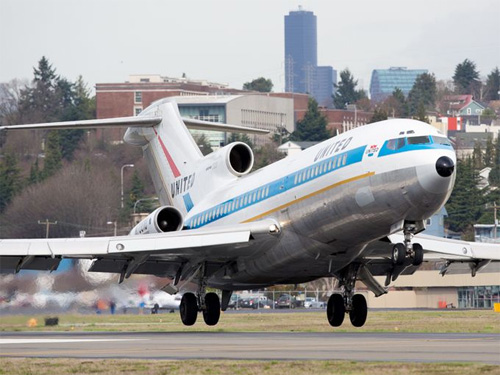 Boeing 727      -    United Airlines  25    50      
