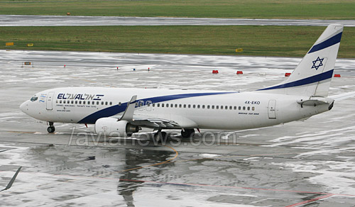 Boeing 737-800 El Al Airlines Warsaw Airport