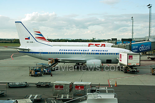 Boeing 737-500 Чешских авиалиний в ретро-ливрее