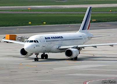 ^^ Самолет Airbus A319 авиакомпании Air France