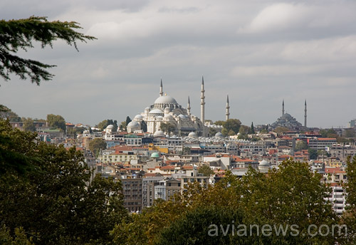 Центральная часть города Стамбул. В Стамбул можно прилететь напрямую из Харькова.