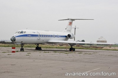 tu134_hrk.jpg