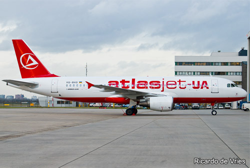Новая авиакомпания Atlasjet Украина в мае намерена начать выполнять внутренние и международные рейсы из киевского аэропорта Борисполь, а также из Львова, Донецка и Одессы