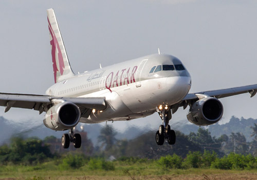  Airbus A320 Qatar Airways