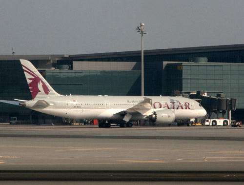 Qatar Airways  