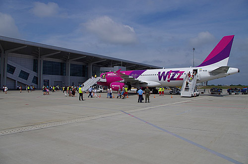 Самолет Wizz Air Украина в Харькове