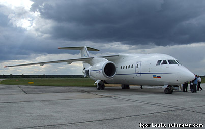 Первый серийный Ан-148 будет выпущен на Воронежском акционерном самолетостроительном обществе летом 2009 года. Первый серийный украинский Ан-148, возможно, появится к концу года.