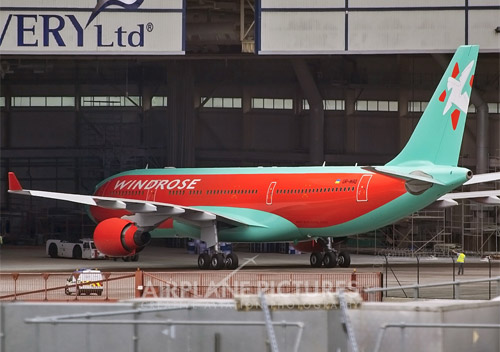 Роза Ветров, первый самолет A330-200 в ливрее авиакомпании