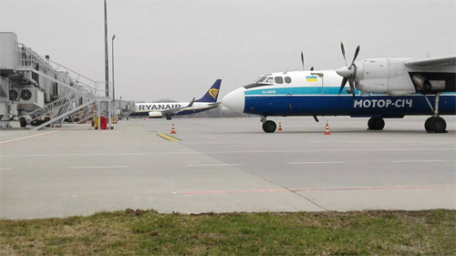 Самолет Ryanair во Львове