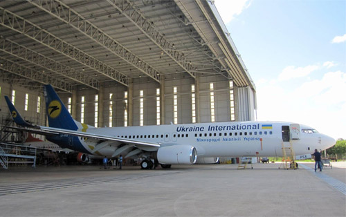 Boeing 737-800     UR-PSX