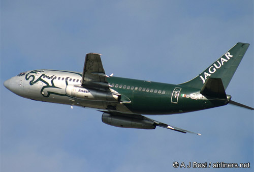 Boeing 737-200 авиакомпании Ryanair в ливрее Jaguar