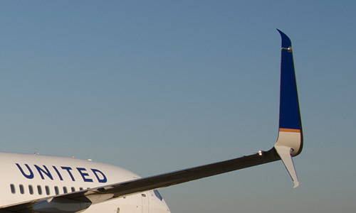 Двойные законцовки крыла на самолете Boeing 737-800 United Airlines
